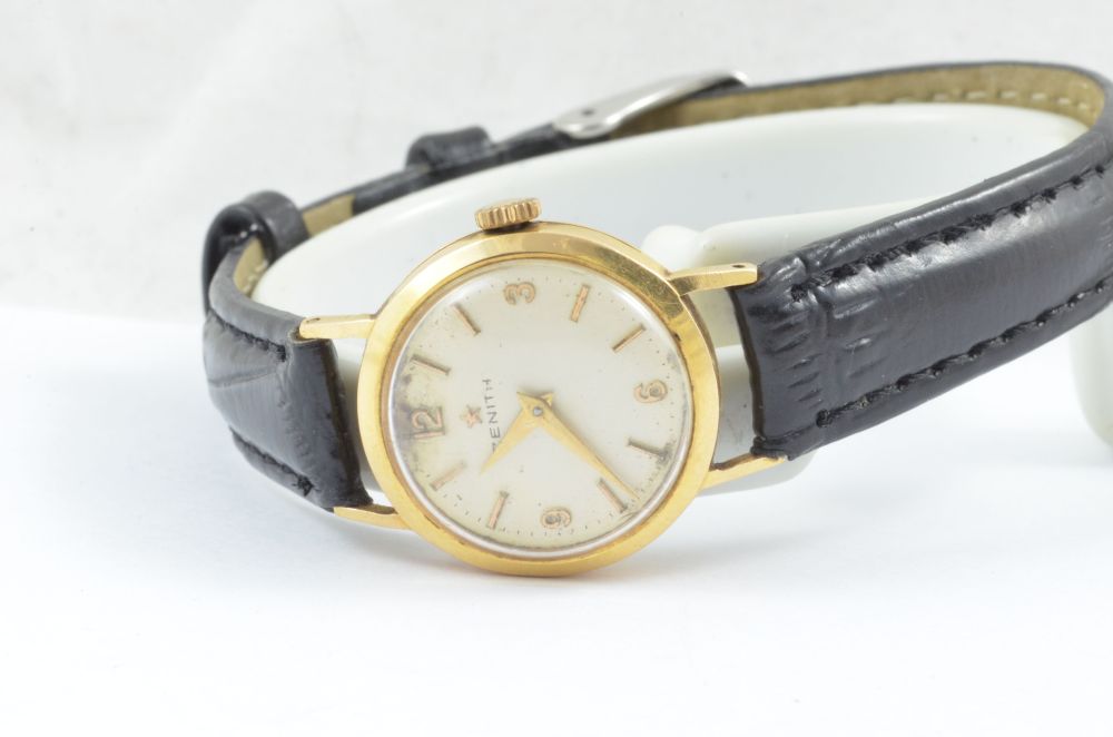 Zenith Women's Watch Hand Wound Vintage 0 25/32in 18K 750 Gold RAR | eBay